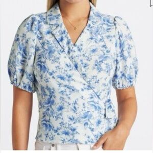 🛍️NWT Violets & Roses XXL Blue and White Wrap Blouse with Flutter Sleeves